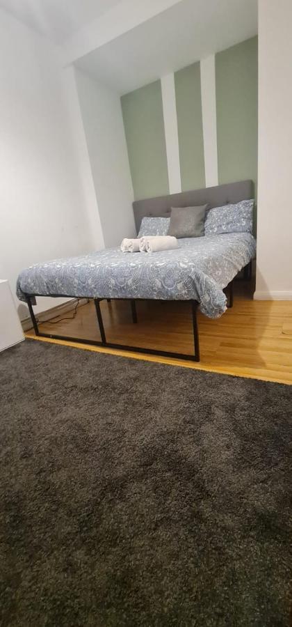 Lovely Budget Double Ensuite In Bricklane Лондон Екстер'єр фото